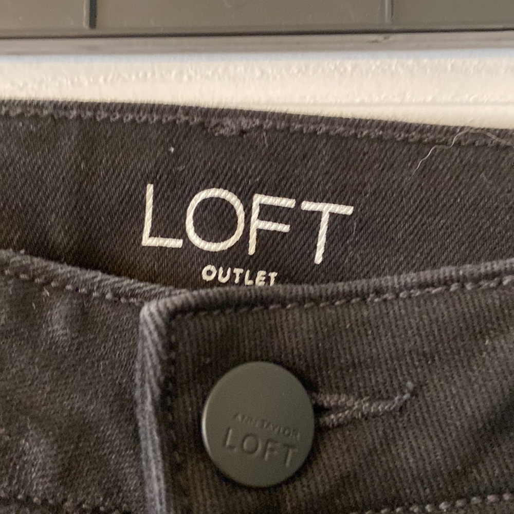 Loft Outlet Black Jeans size 10 curvy skinny excellent condition inseam 30 - Picture 2 of 8